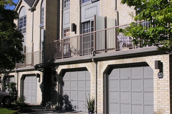 Picket Rail with Privacy Rail Dividers/Marble Tile Plus Maplestone Weatherdek