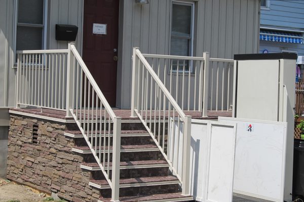 Medical Bldg Entrance 42”RH Picket Rail in Oyster Grey/ Marble Tile Plus Copperstone Weatherdek